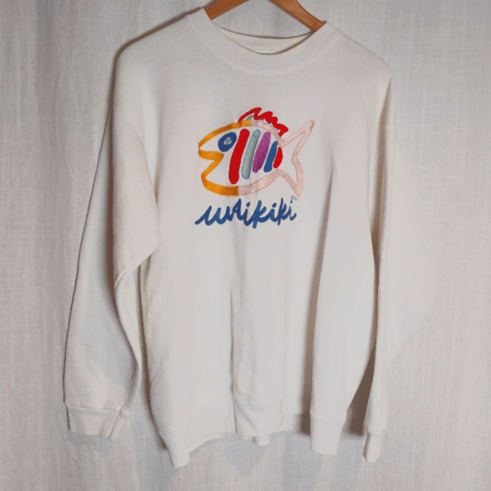 Vintage Waikiki Women's Sargent Leisure Sweatshirt w/ Fish Embroidery